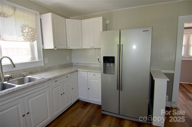 218 Church Street, Marion, NC 28752