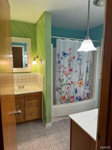 1105 James Street, Washington, MO 63090