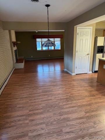 1105 James Street, Washington, MO 63090