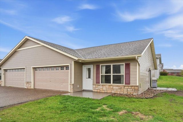 1262 Norway Pine Circle, New Richmond, WI 54017
