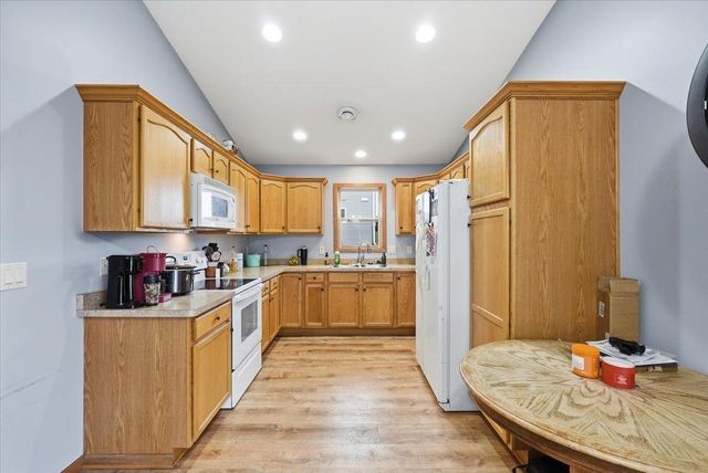 1262 Norway Pine Circle, New Richmond, WI 54017