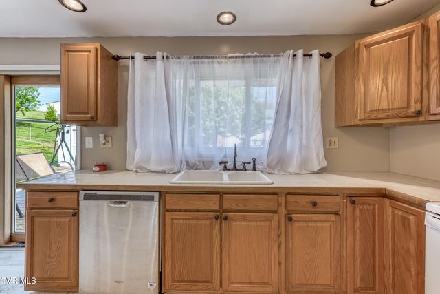1069 Jessie Lane, Church Hill, TN 37642