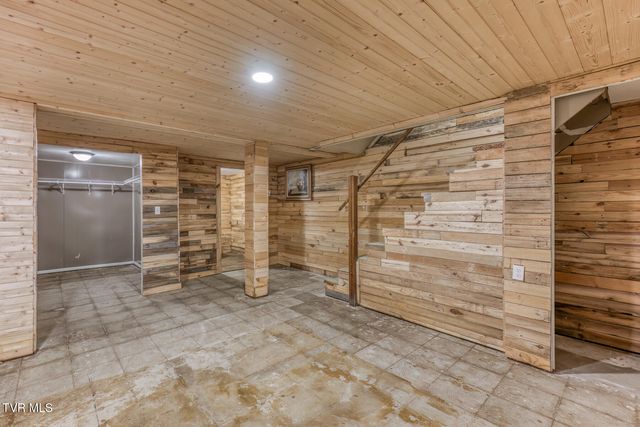 1069 Jessie Lane, Church Hill, TN 37642