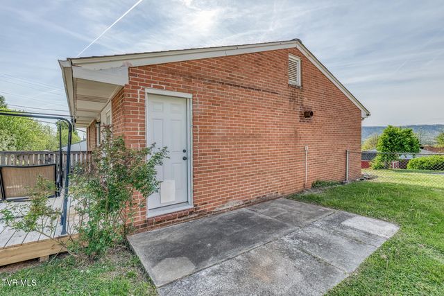1069 Jessie Lane, Church Hill, TN 37642
