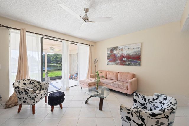 8634 Via Reale 3, Boca Raton, FL 33496