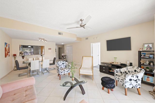 8634 Via Reale 3, Boca Raton, FL 33496