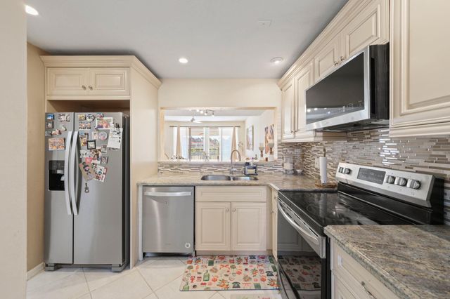 8634 Via Reale 3, Boca Raton, FL 33496