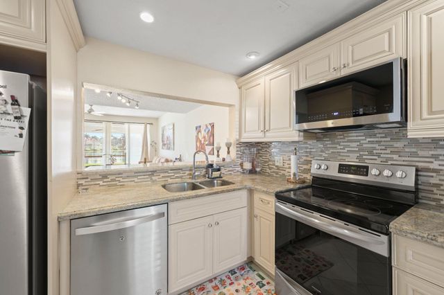 8634 Via Reale 3, Boca Raton, FL 33496