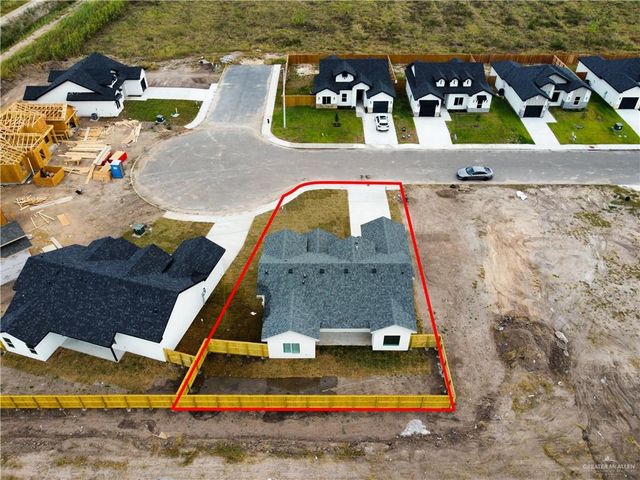 309 Leon Avenue, Elsa, TX 78543