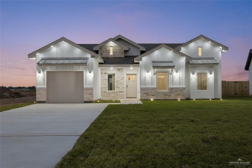 309 Leon Avenue, Elsa, TX 78543