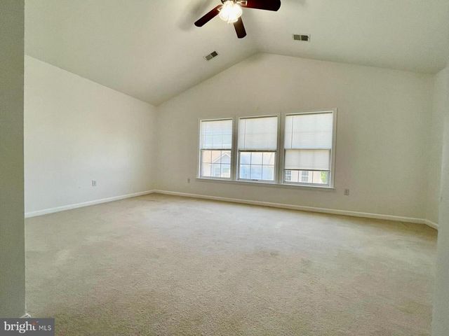 61 QUARTZ RD, Martinsburg, WV 25404