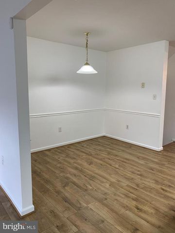 61 QUARTZ RD, Martinsburg, WV 25404