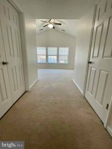 61 QUARTZ RD, Martinsburg, WV 25404