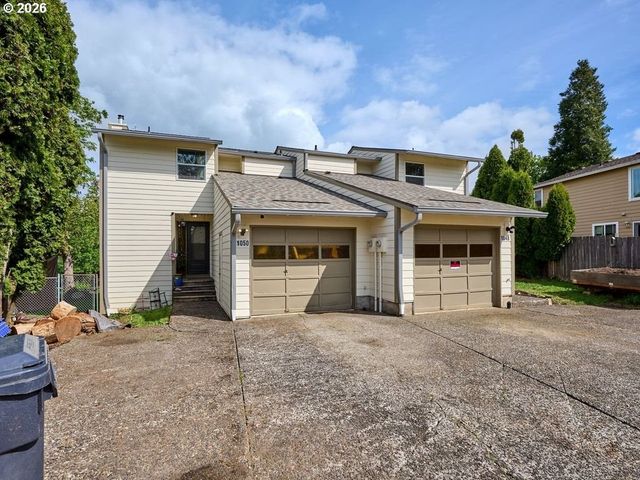 1048 BIRCHWOOD Dr, Oregon City, OR 97045