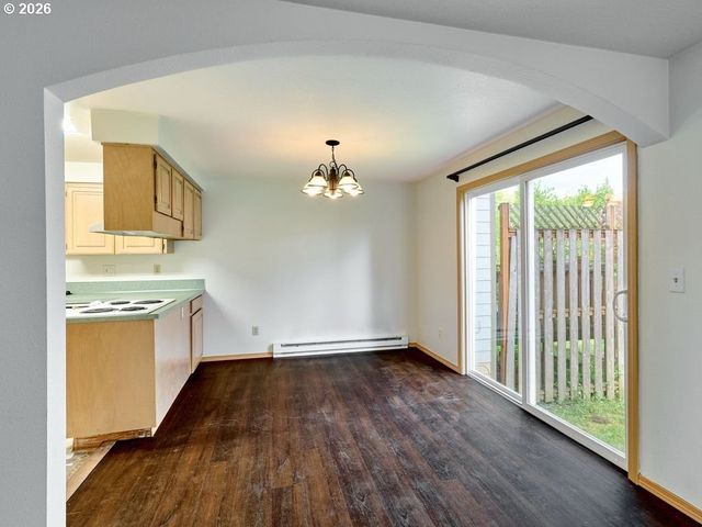 1048 BIRCHWOOD Dr, Oregon City, OR 97045
