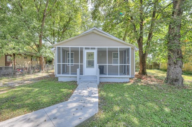 804 E Grundy St, Tullahoma, TN 37388