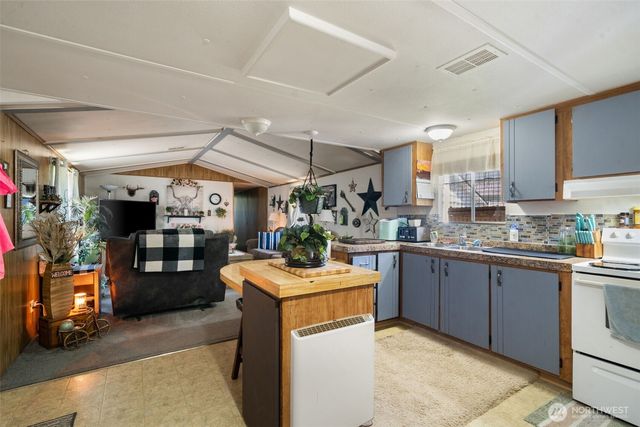1239 W Birch Street, Shelton, WA 98584