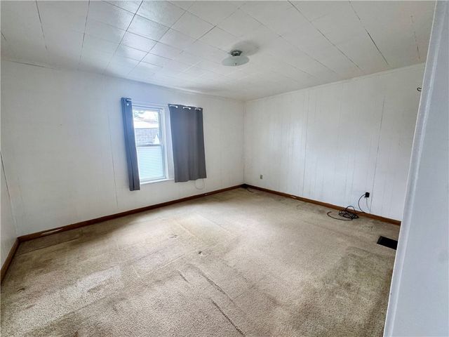 114 Grant Ave, Whitaker, PA 15120