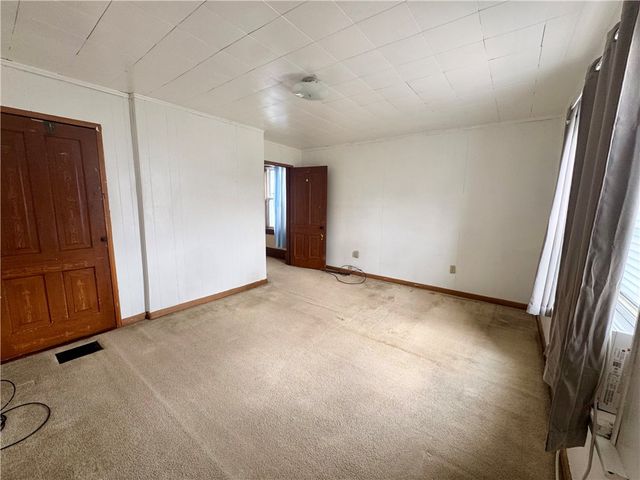 114 Grant Ave, Whitaker, PA 15120