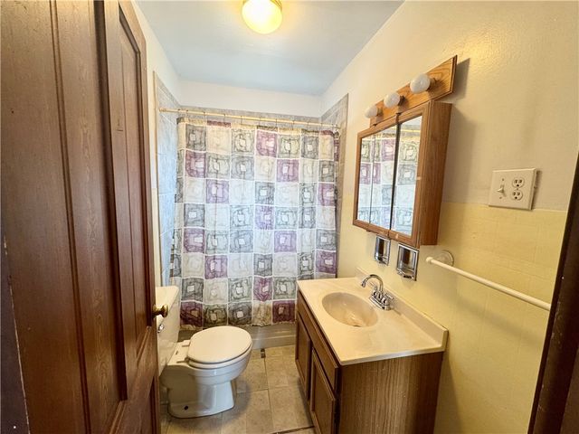 114 Grant Ave, Whitaker, PA 15120