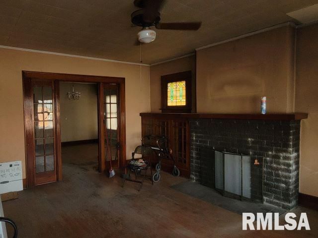 101 S 6TH Street, Murphysboro, IL 62966