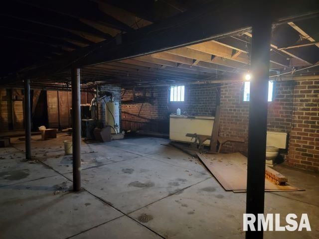 101 S 6TH Street, Murphysboro, IL 62966