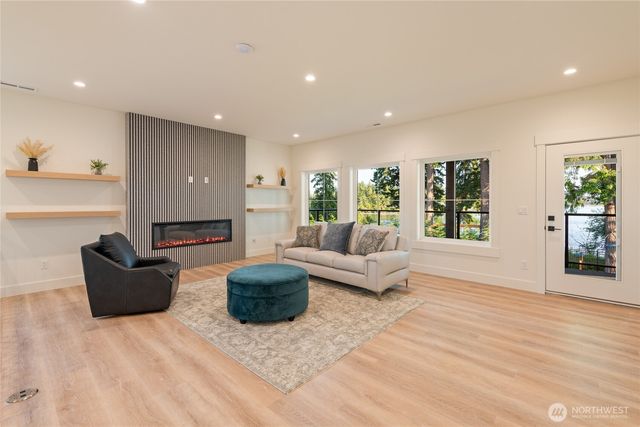 1197 Leighton Street, Blaine, WA 98230