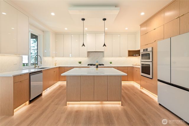 1197 Leighton Street, Blaine, WA 98230