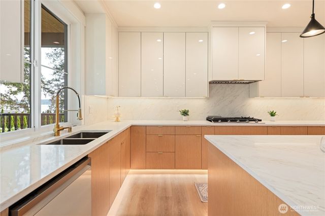 1197 Leighton Street, Blaine, WA 98230