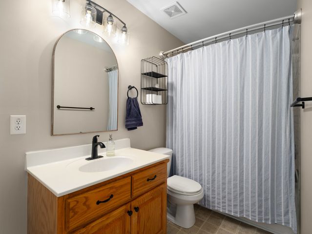 1908 Sheffield Ln, Columbia, TN 38401