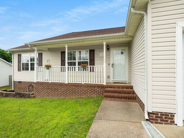 1908 Sheffield Ln, Columbia, TN 38401