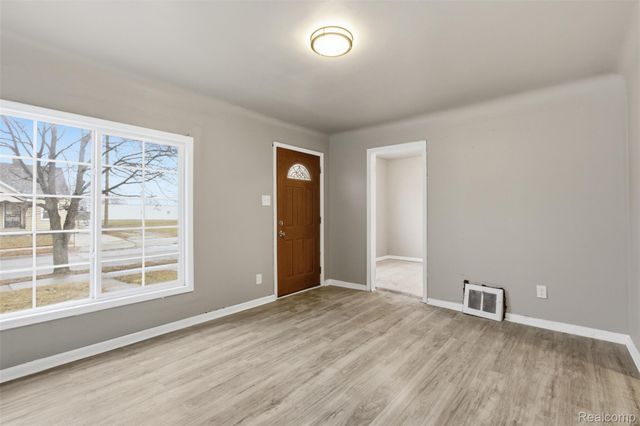 18027 Moenart Street, Detroit, MI 48234