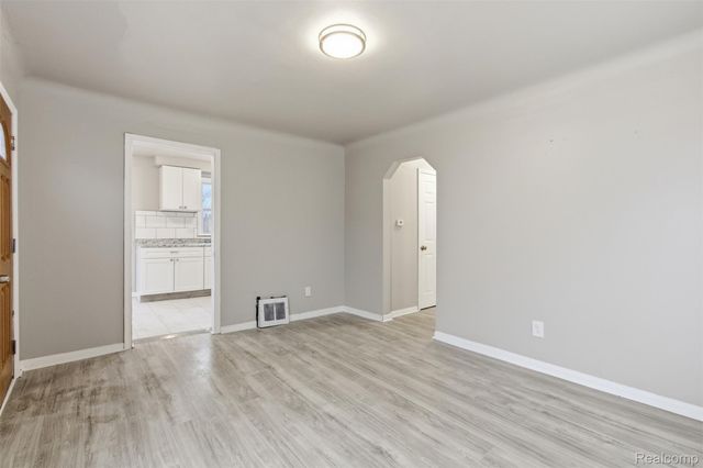 18027 Moenart Street, Detroit, MI 48234