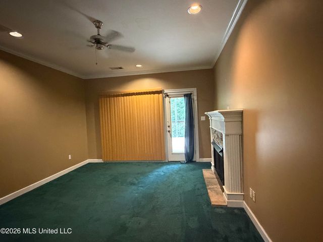 435 Village Parkway, Southaven, MS 38671