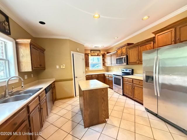 435 Village Parkway, Southaven, MS 38671