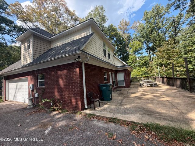 435 Village Parkway, Southaven, MS 38671