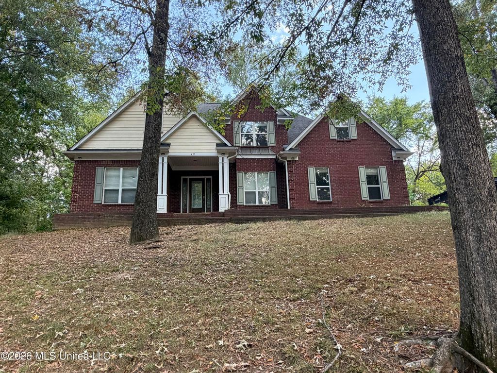 435 Village Parkway, Southaven, MS 38671