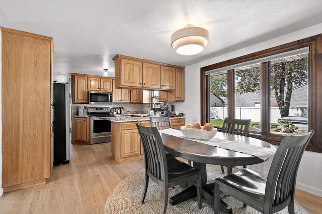 910 PARK STREET, Wrightstown, WI 54180