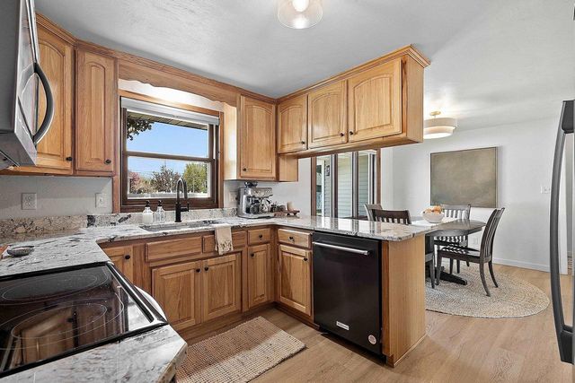 910 PARK STREET, Wrightstown, WI 54180