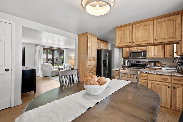 910 PARK STREET, Wrightstown, WI 54180