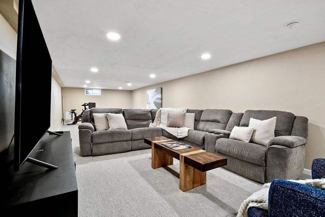 910 PARK STREET, Wrightstown, WI 54180
