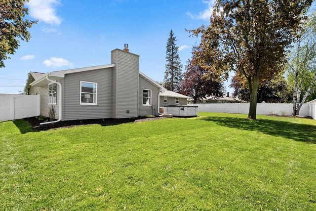 910 PARK STREET, Wrightstown, WI 54180