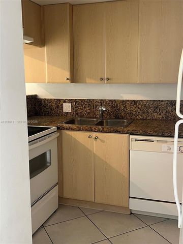 12605 SW 91st St 103, Miami, FL 33186