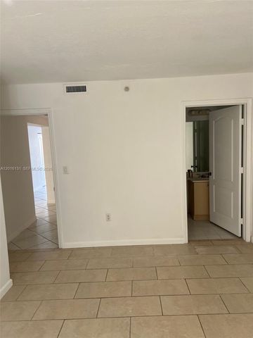 12605 SW 91st St 103, Miami, FL 33186