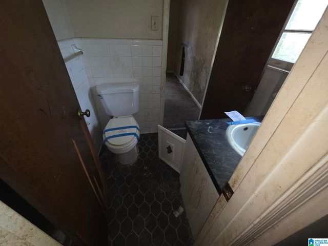 25 HILLVIEW LANE, Center Point, AL 35215