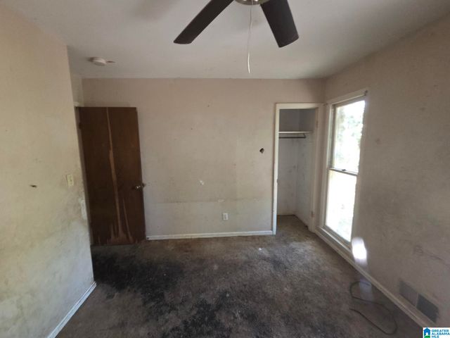 25 HILLVIEW LANE, Center Point, AL 35215