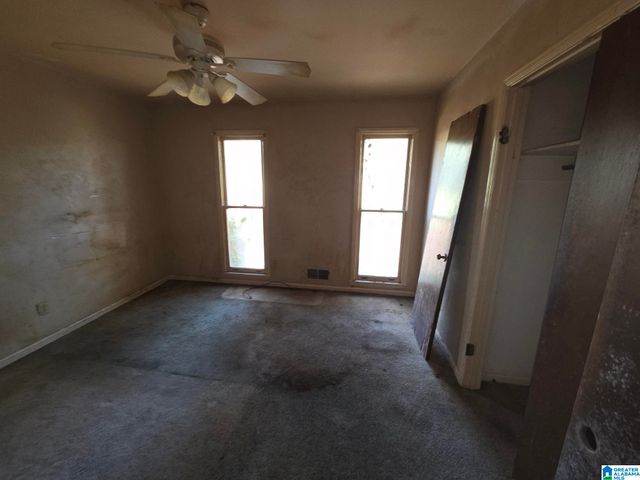 25 HILLVIEW LANE, Center Point, AL 35215