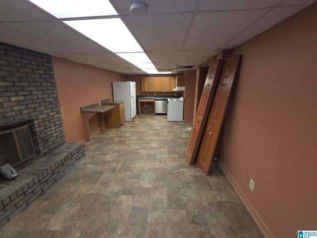 25 HILLVIEW LANE, Center Point, AL 35215