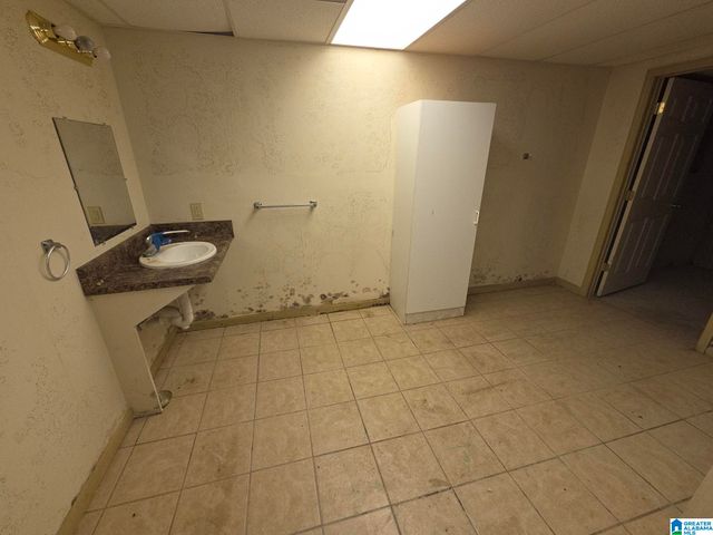 25 HILLVIEW LANE, Center Point, AL 35215