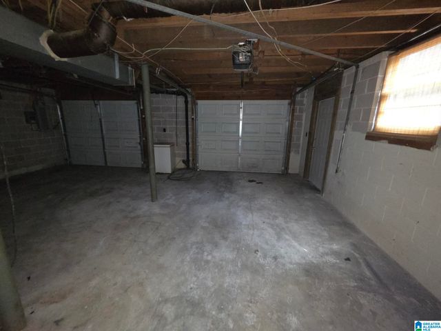 25 HILLVIEW LANE, Center Point, AL 35215